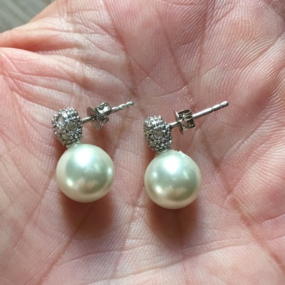 .925 Sterling Silver Pave Heart Earrings - Picture 6 of 8